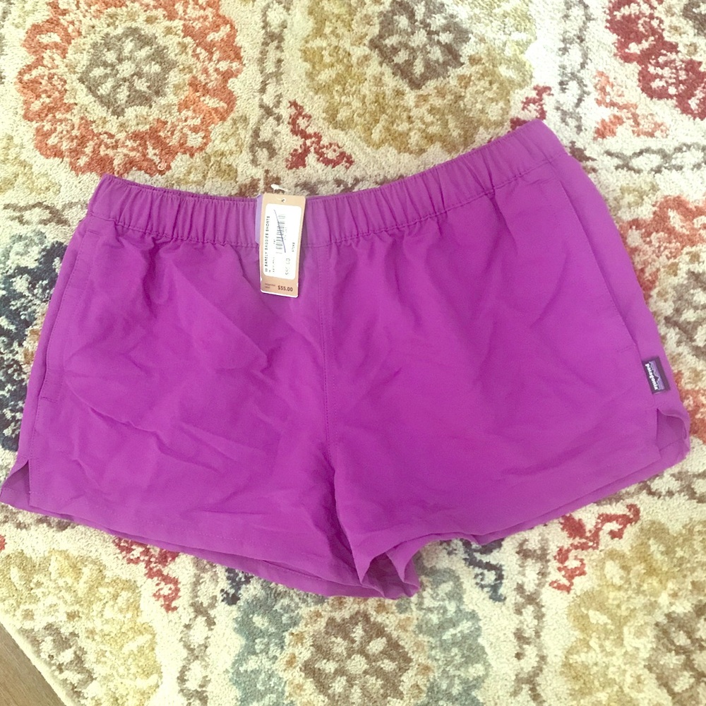 Women’s size medium Patagonia shorts NWT